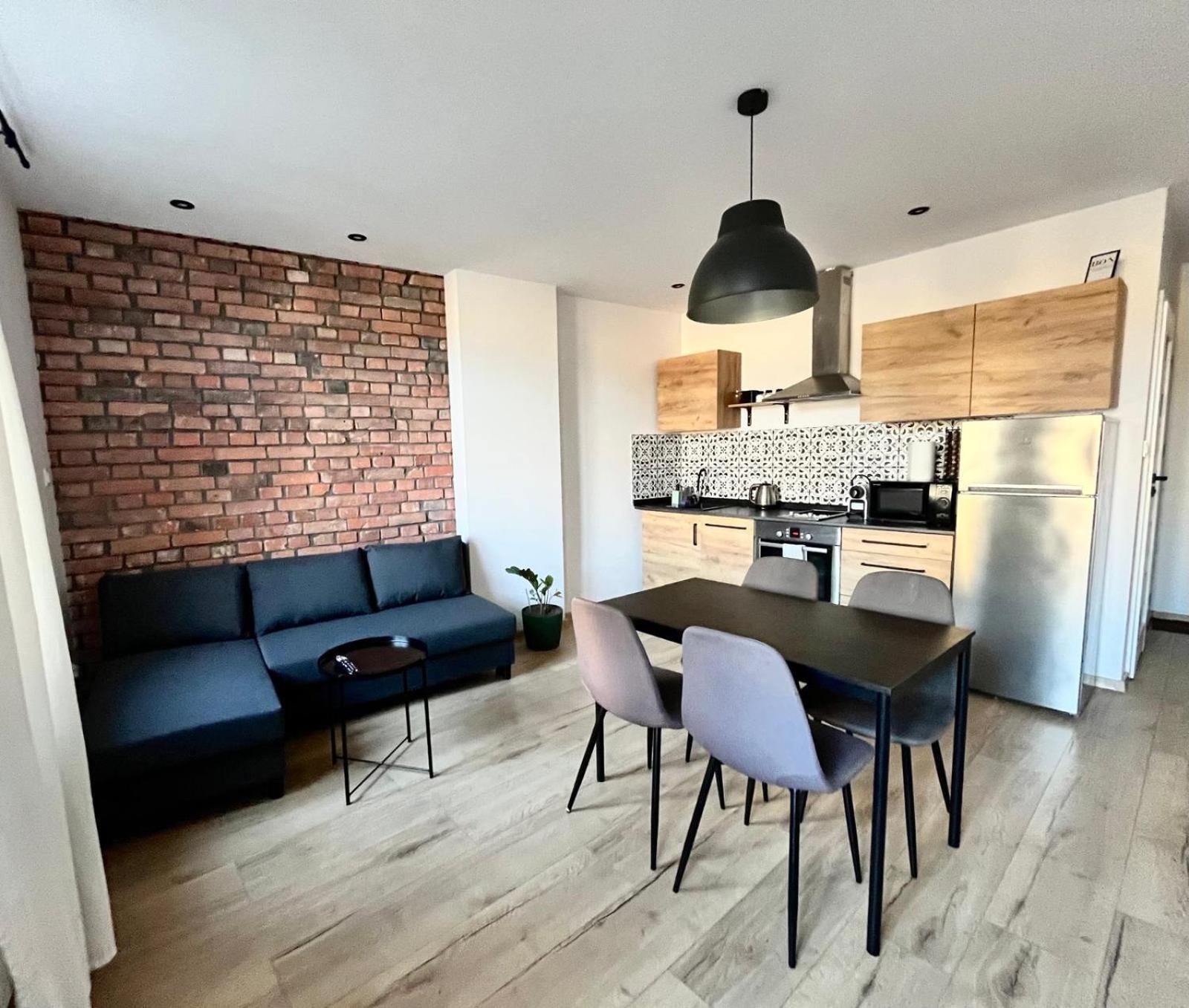 Central Apartment بيدغوستيا المظهر الخارجي الصورة